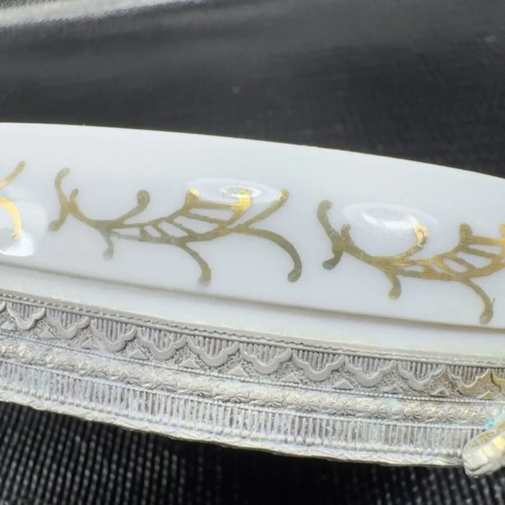 Vintage TAJ Japan Metal Cherubs Footed Porcelain Soap Dish Trinket Dish Holder‎